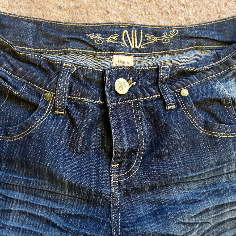 Jeans - Picture 3 of 4